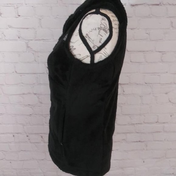 North Face Black Furry Fuzzy Fleece Vest Sz XS - Picture 5 of 8